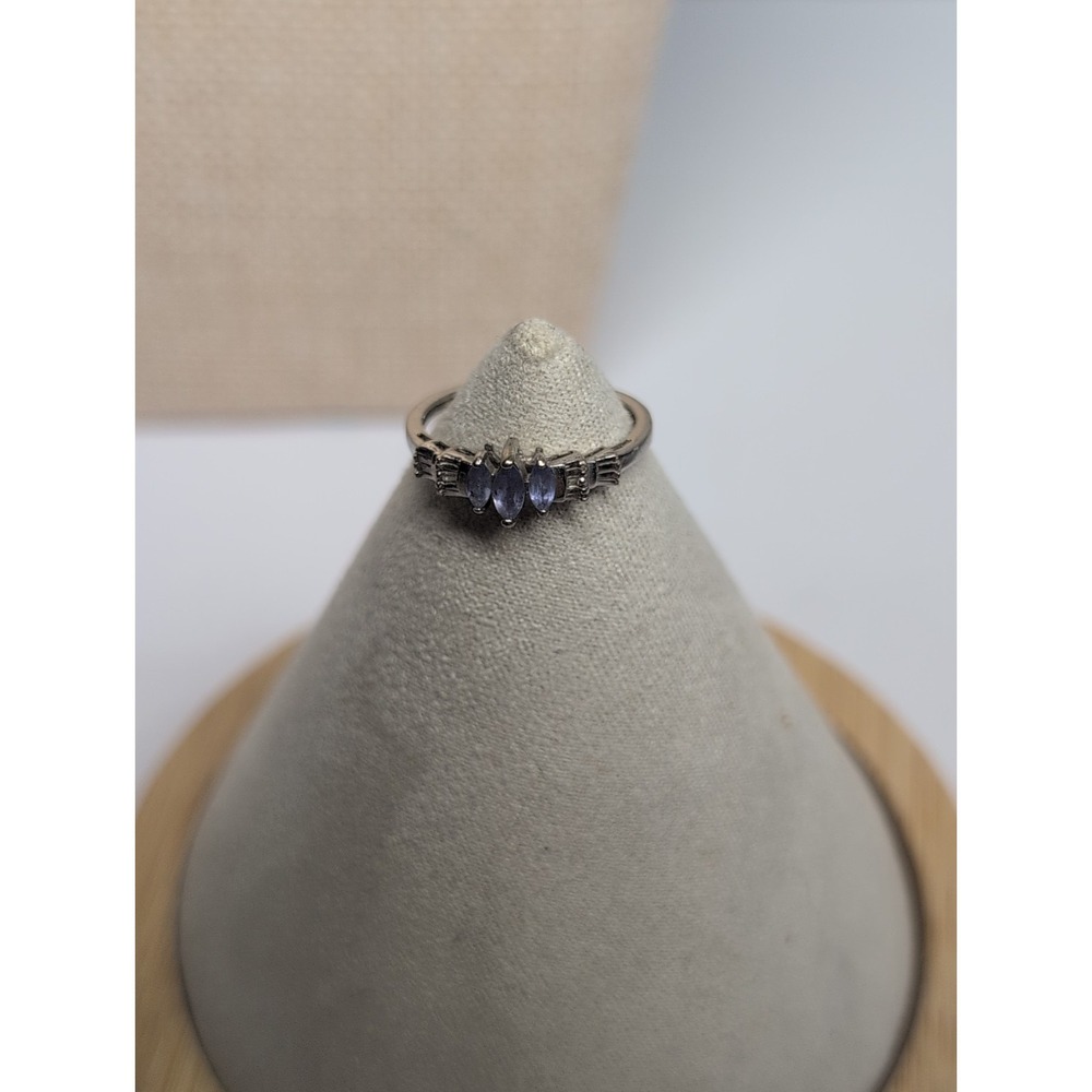 10k White Gold Marquise Tanzanite Ring 1.69 Grams Size 6.5 w/ Diamond Accents